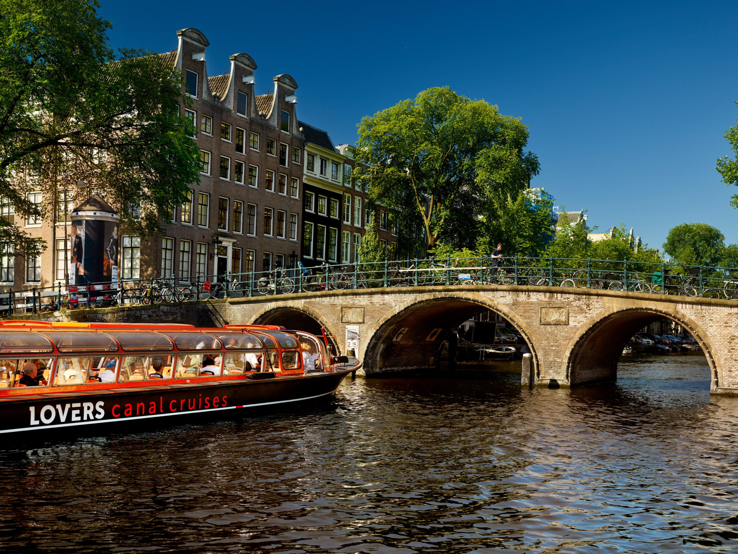 Rondvaart door Amsterdam inclusief borrel!